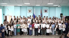 Выпускники школ города
