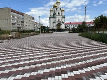  Территория у храма Всех Святых