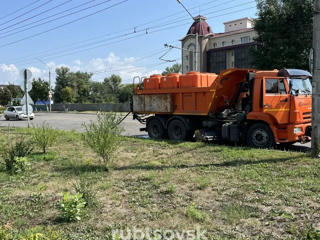 Работа коммунальных служб города